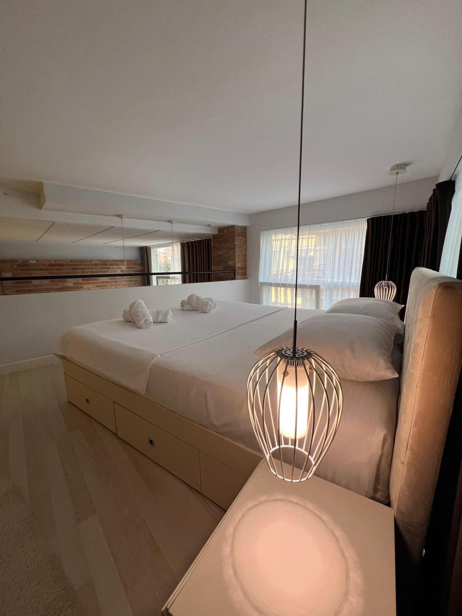 Apartment Downtown Dream Duplex