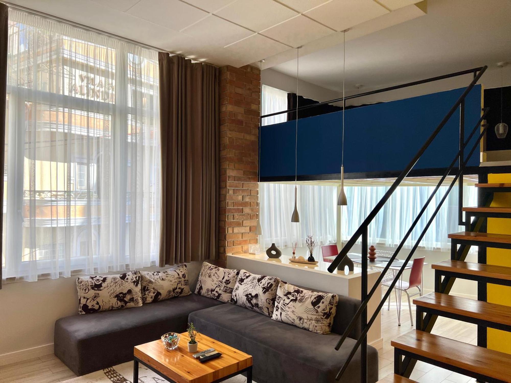 Downtown Dream Duplex * Tirana